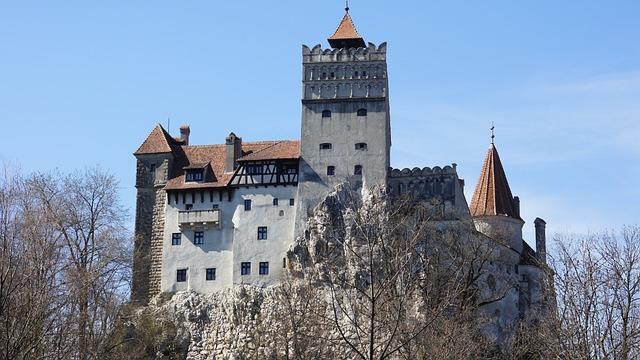 Dvanáct bran k osobnímu rozvoji: Jak Projít Všemi Krok za Krokem